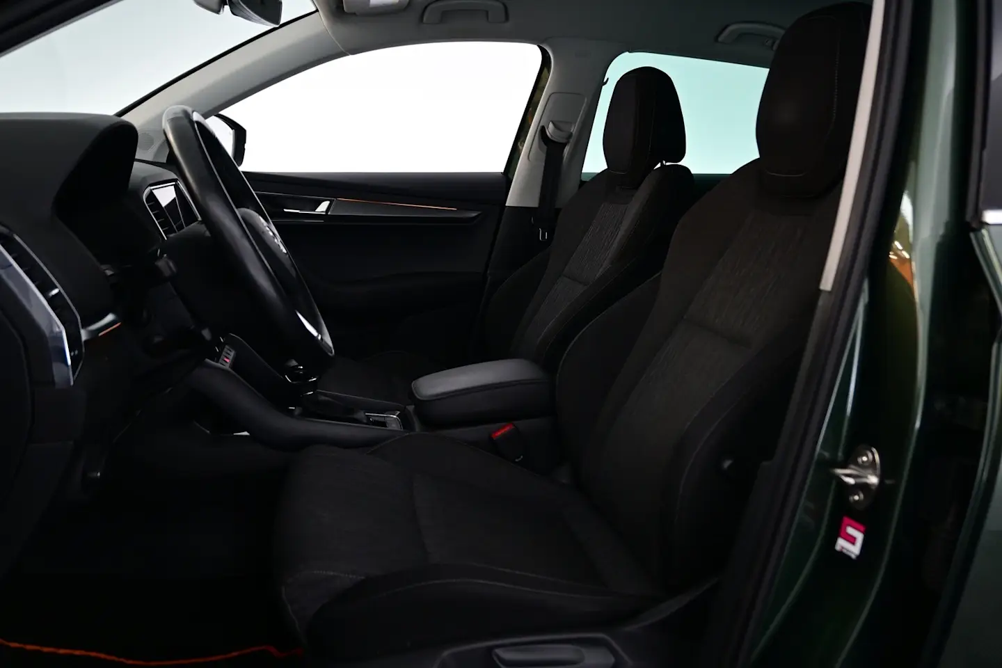 Car Image - 1cvLyFUGNoJ42Rsc3Z0OyB