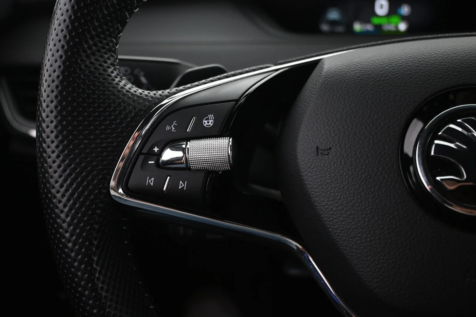 Car Image - 5RDi6fdnT1XDqQeCRmloJf