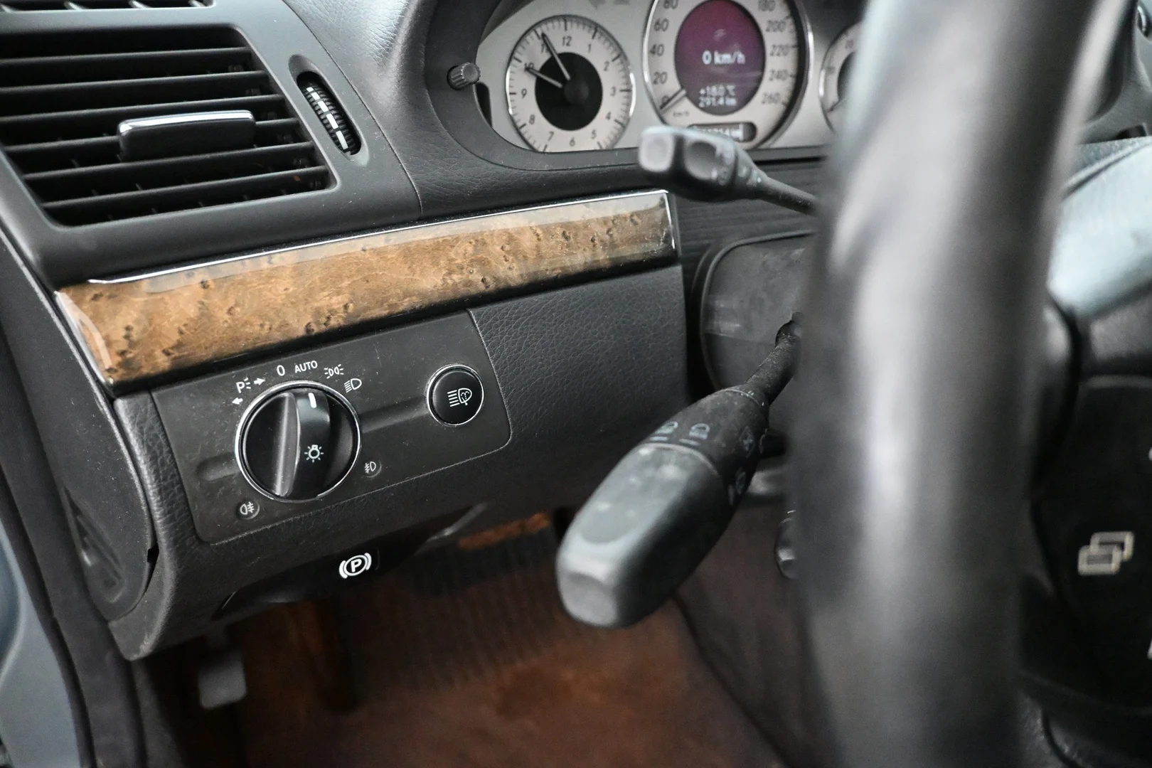 Car Image - 3xfbozqnKlU0rprmJzFORn