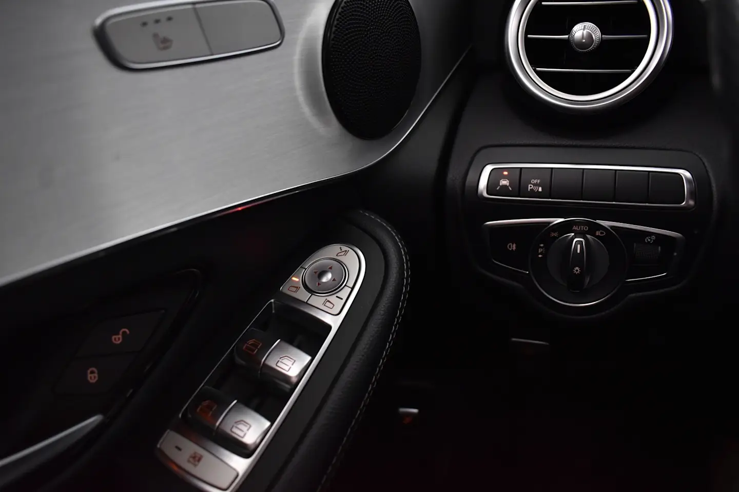 Car Image - 7HQq3MOQRnGI3ByDvxHblg