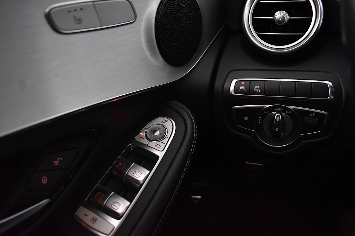 Car Image - 7HQq3MOQRnGI3ByDvxHblg