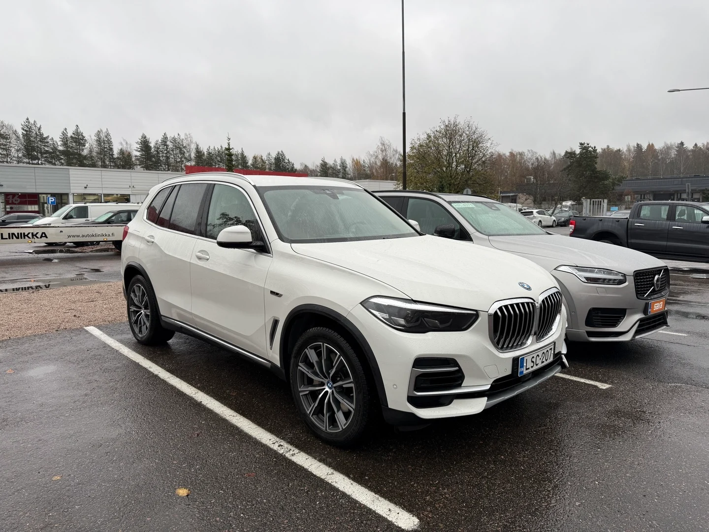 Car Image - 3D1IRAihXeXpjVJqMl8B2c
