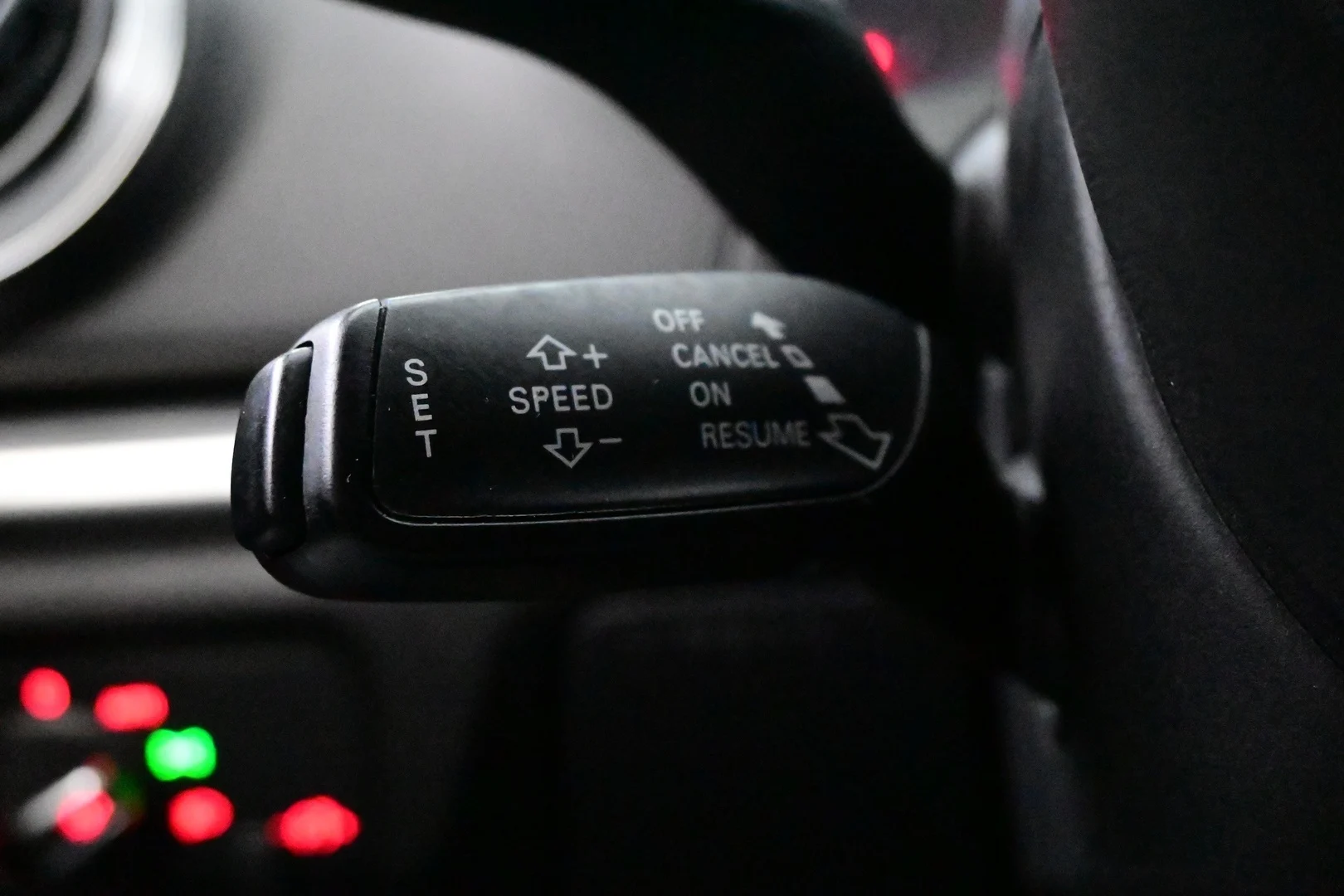 Car Image - fcLf4cOHPBOeLtnsmPOue