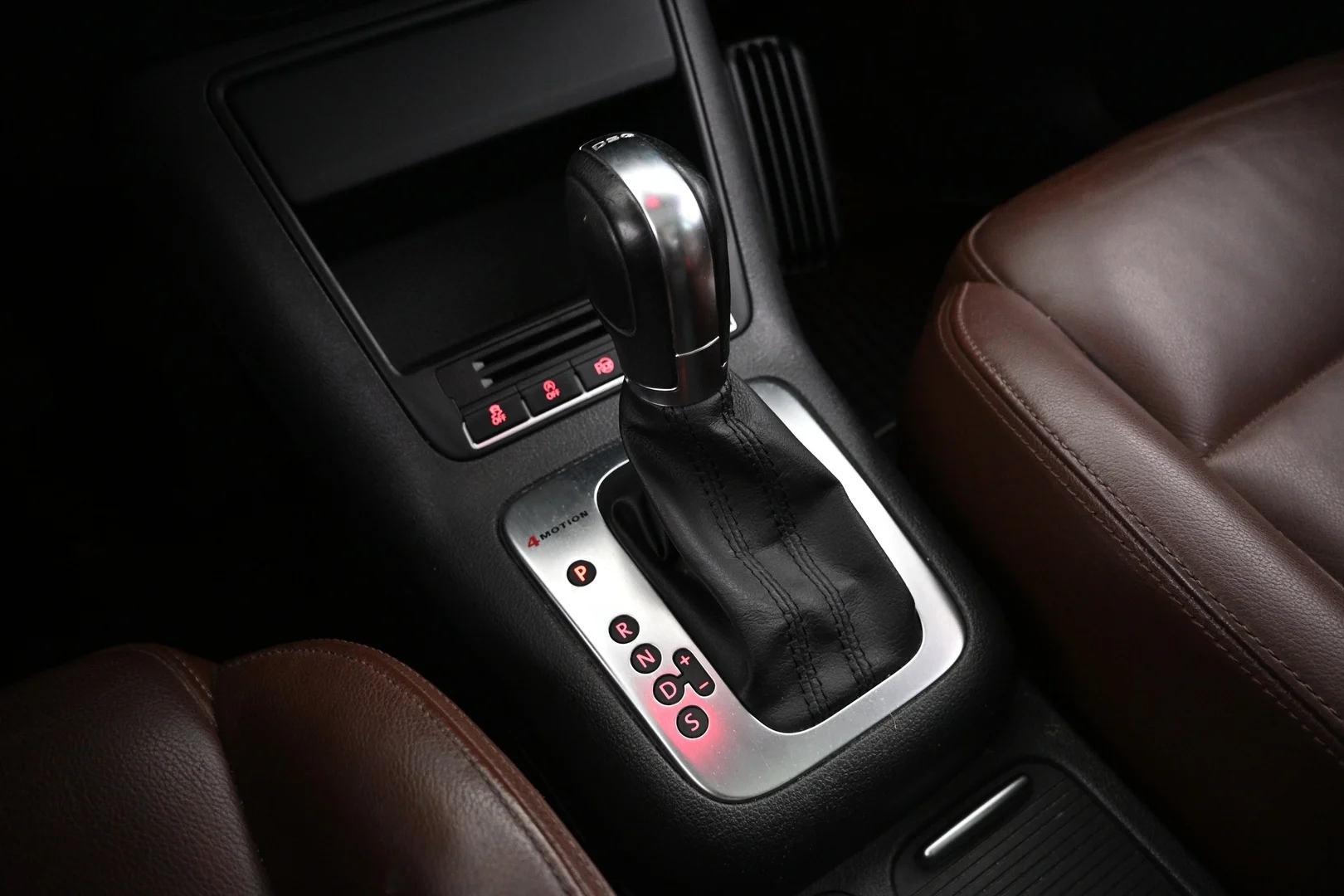 Car Image - 6VmXi0Xvgg7ssH6tTFyXwO