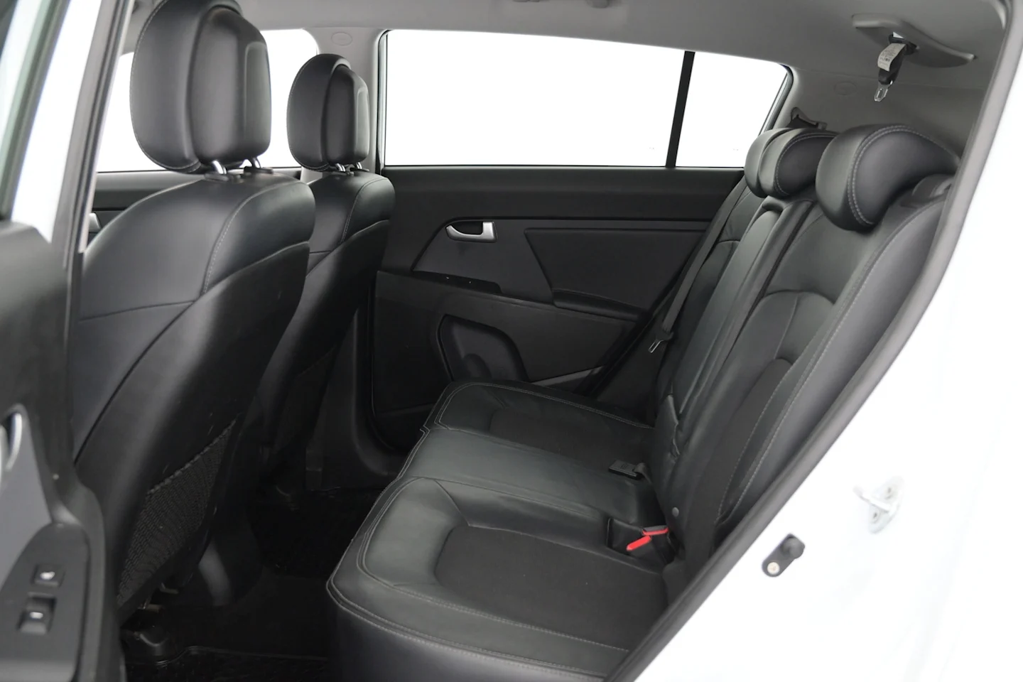 Car Image - 73PAwVeUq8kW6WIhGqDCLI