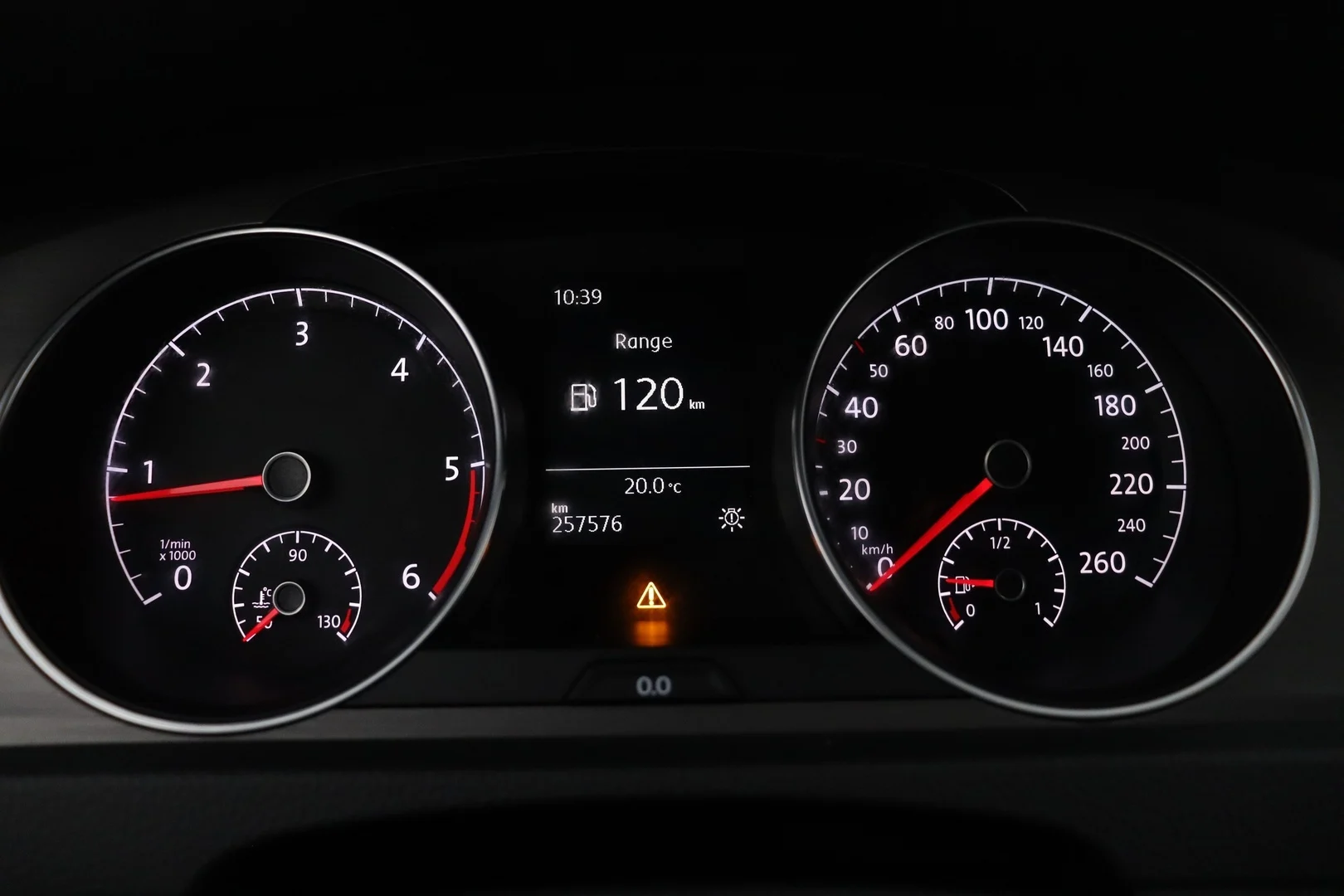 Car Image - 3PeVHMQXvBY2dcFrWzrDDf