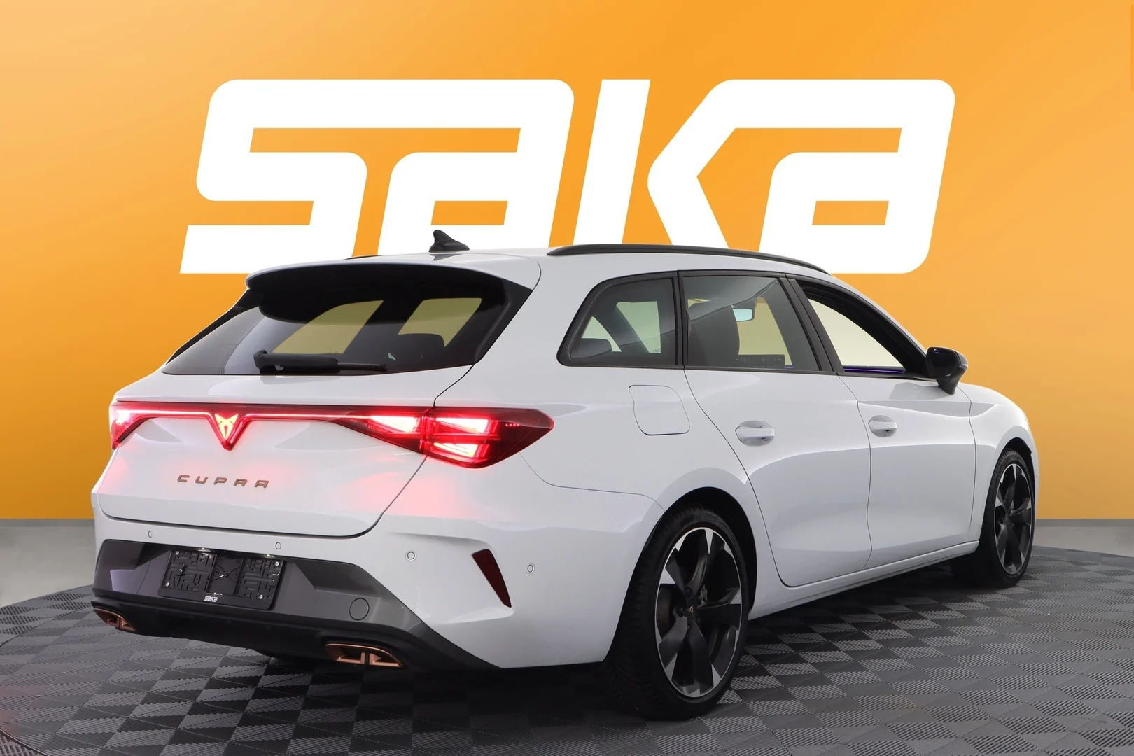 Car Image - 2R6pKSttT4oaZ7A7BxnMMK
