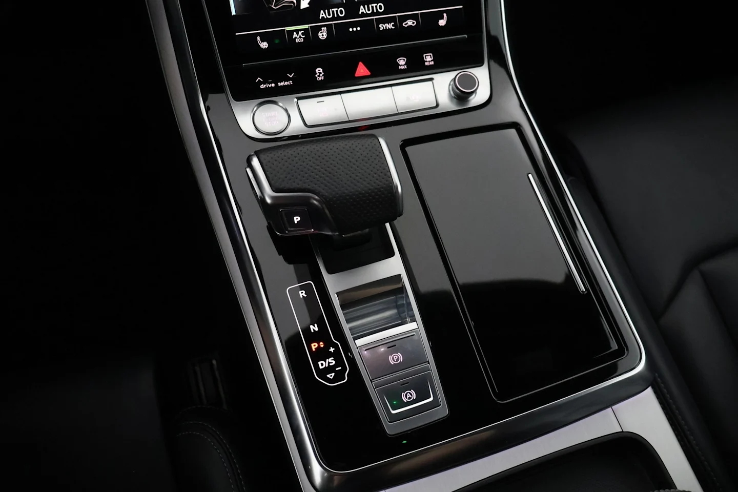 Car Image - 3zCw0Sth6BKwiQeEWDL33D