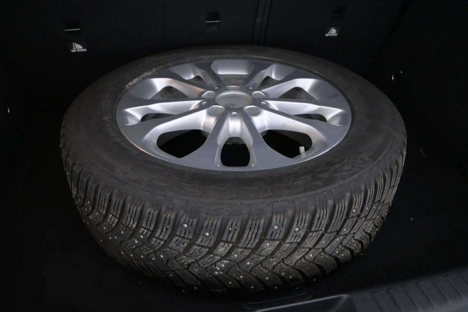 Car Image - 6qtzmonDKsbvinOuZjIoQG