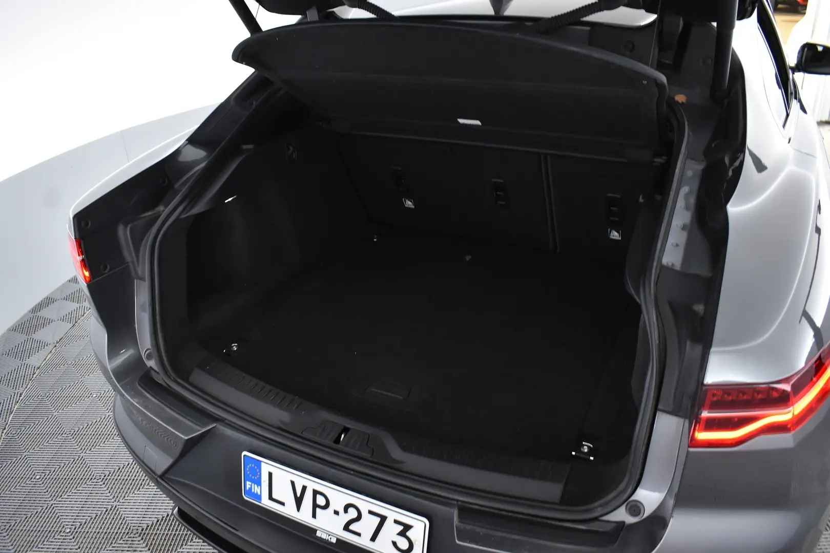 Car Image - 4ecmgfyuNyj1RLNkGGNRxv