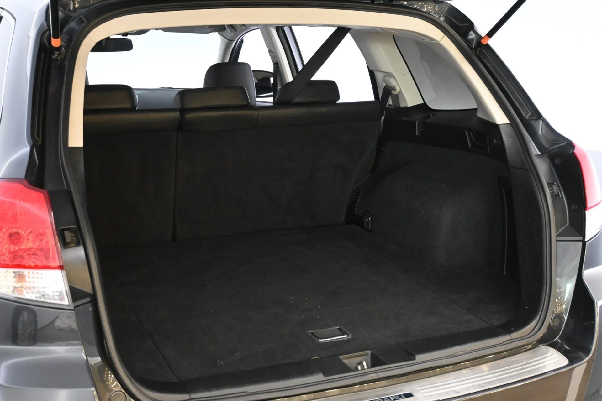 Car Image - 4Ar5bo45WnhzLRV4olH62W