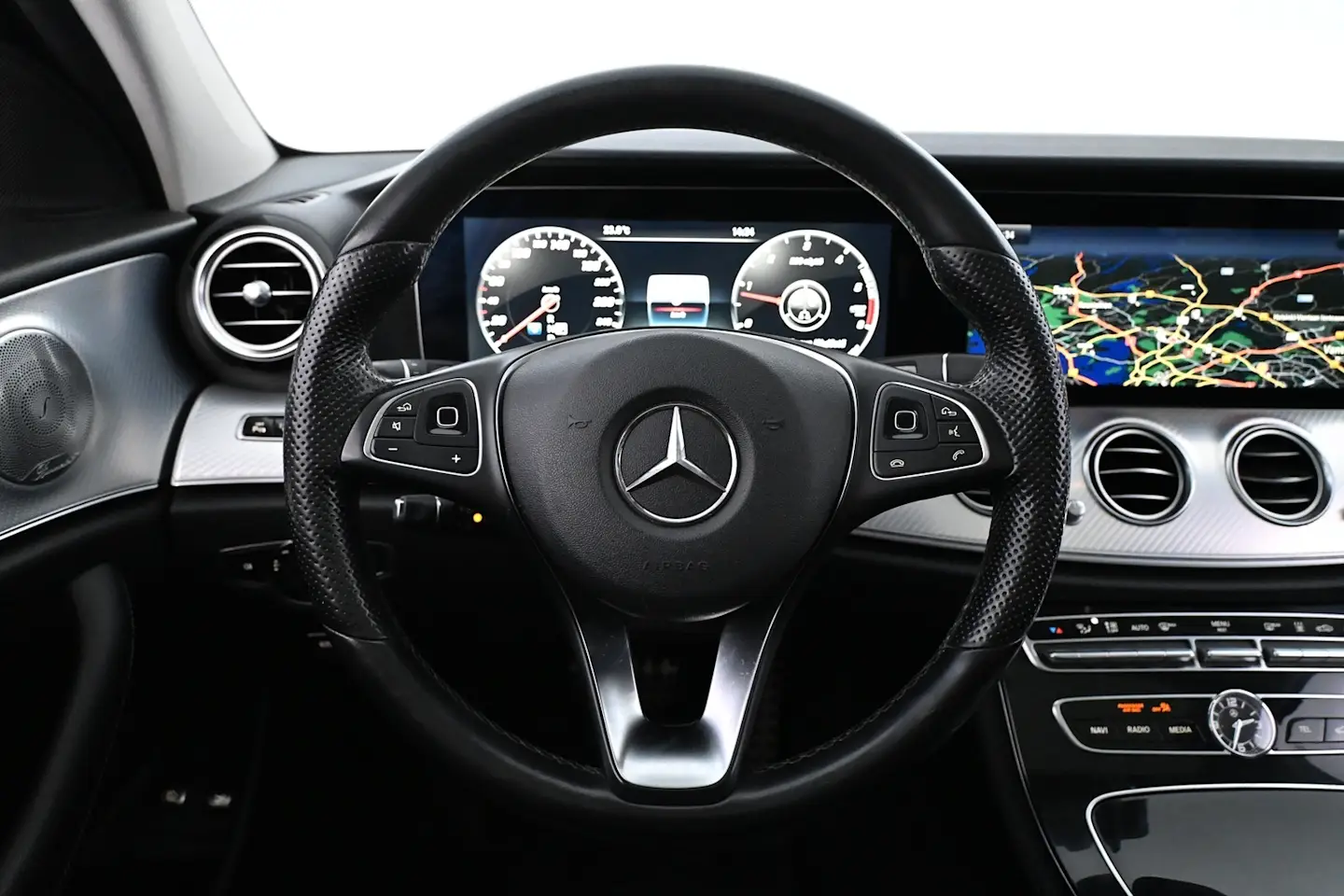 Car Image - 2t0QqOLLDi9IqCiXNAbHkQ