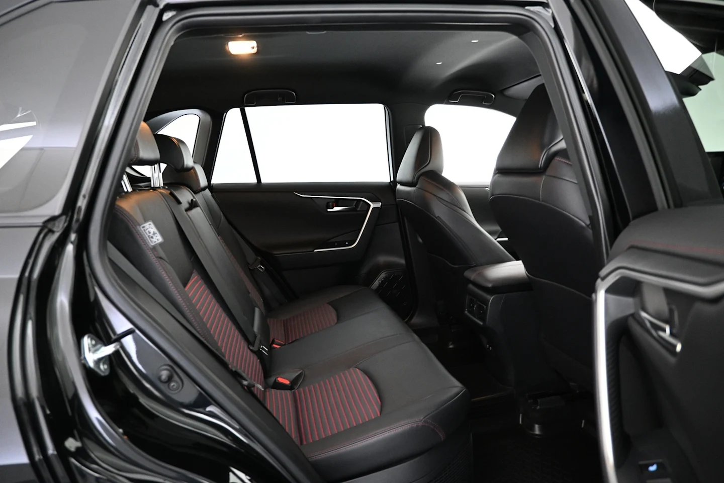 Car Image - 4BS67xeLLChIkEOExmRNbQ