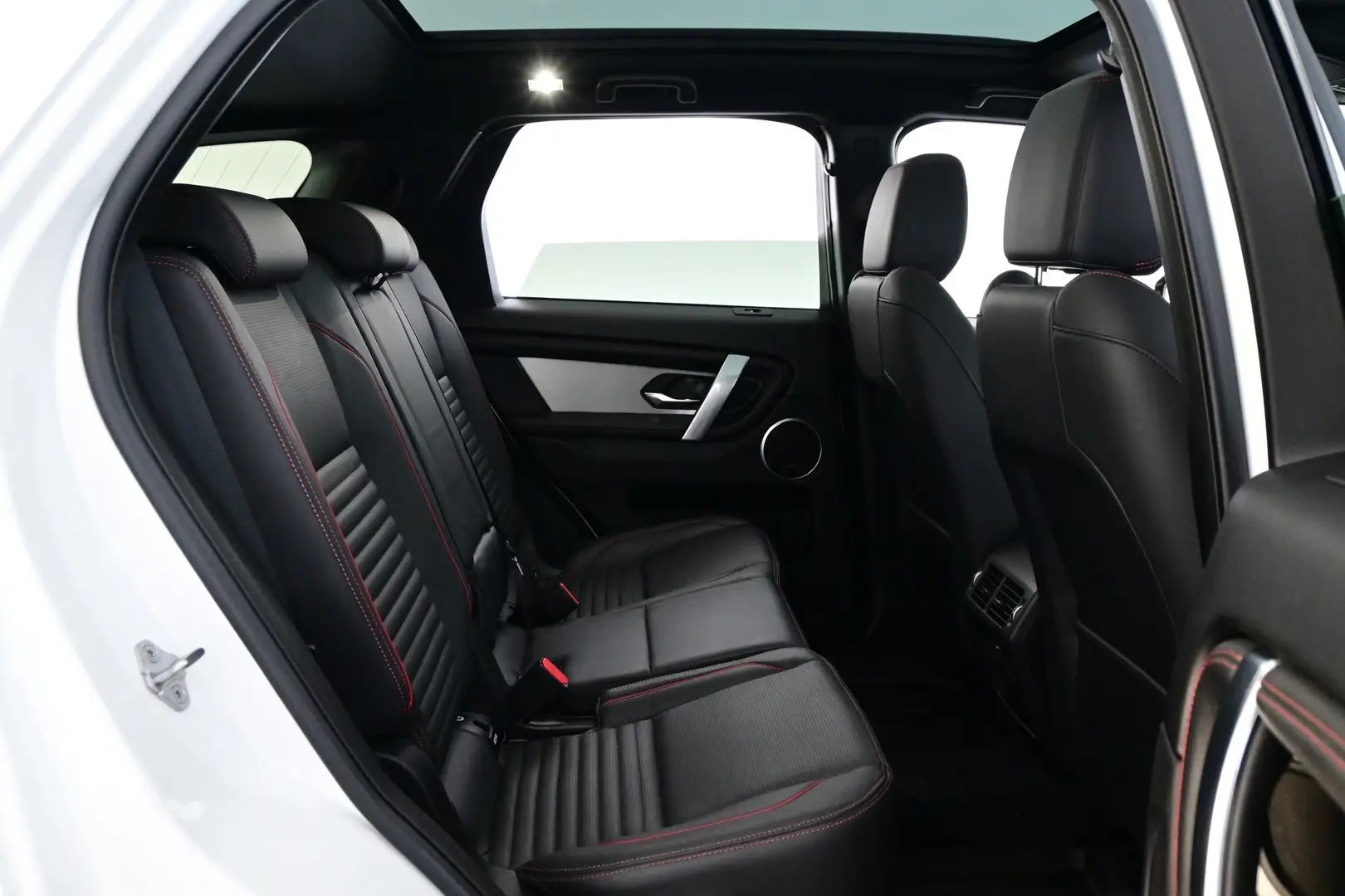 Car Image - 3HSpg8HLIiQh6kSnaHYRe7