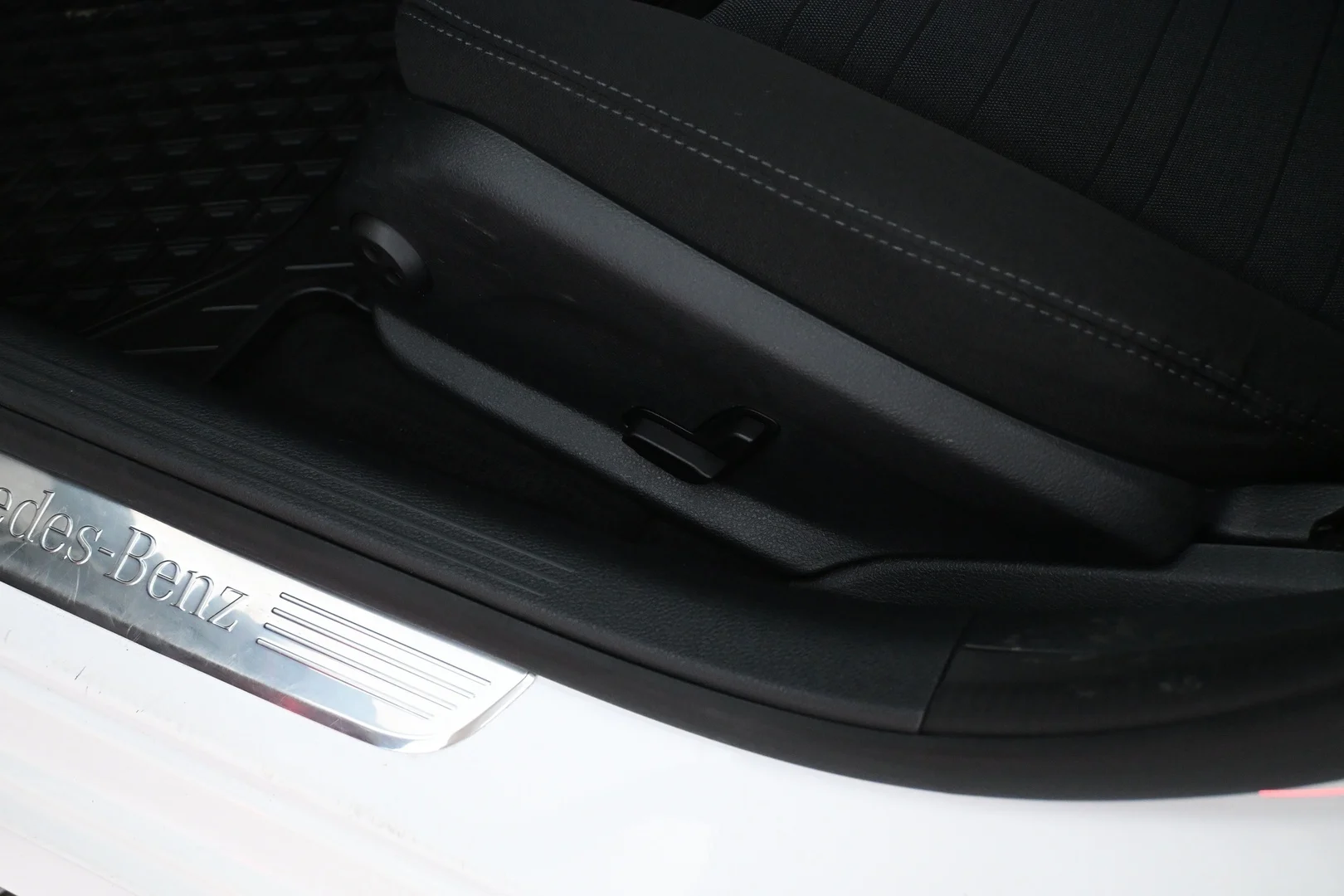 Car Image - 29F2Ml1JerppW0YM3TFuTQ
