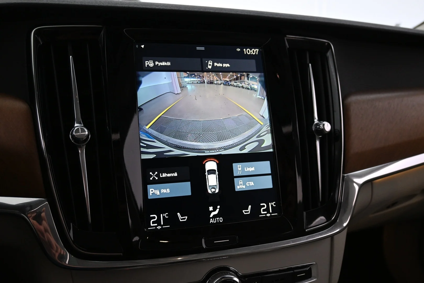 Car Image - 6iwjL8zM5164cbYVqZJ4MC