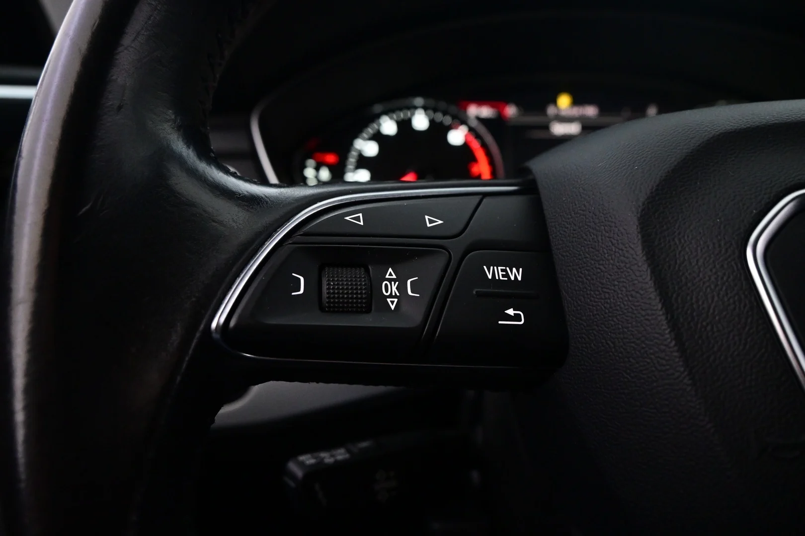 Car Image - 4lJ3ZGVZrAE1ycofdlztTn