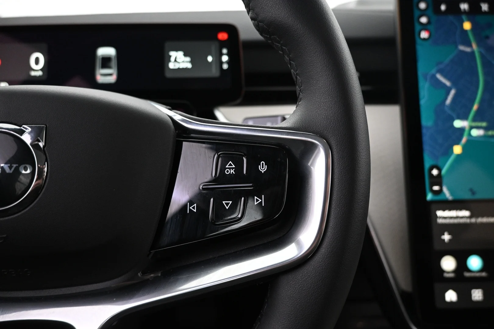 Car Image - 2r4XaPjOIcIx4Z4z29mrfY