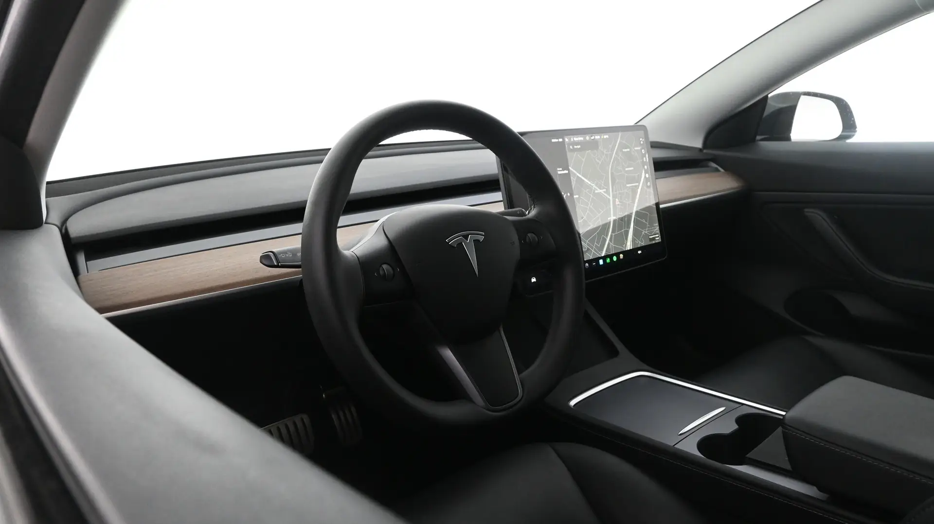 Car Image - bOziGw7ZeOhS8h8B1x1Bv