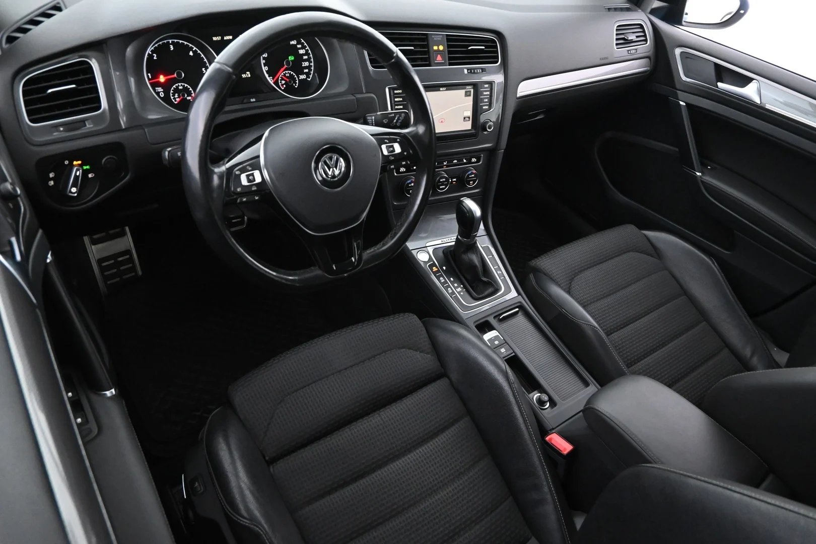 Car Image - 667lGWlrQd7rPIra1HKFBl