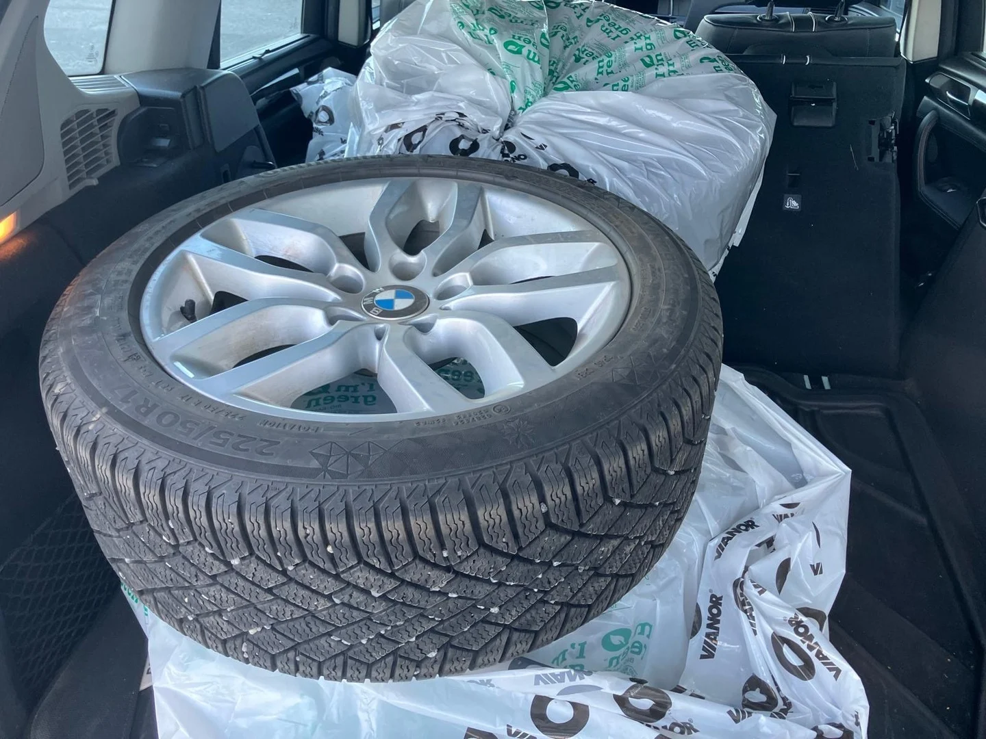 Car Image - 27G5k3ohiBzn4kKbVkIOlv
