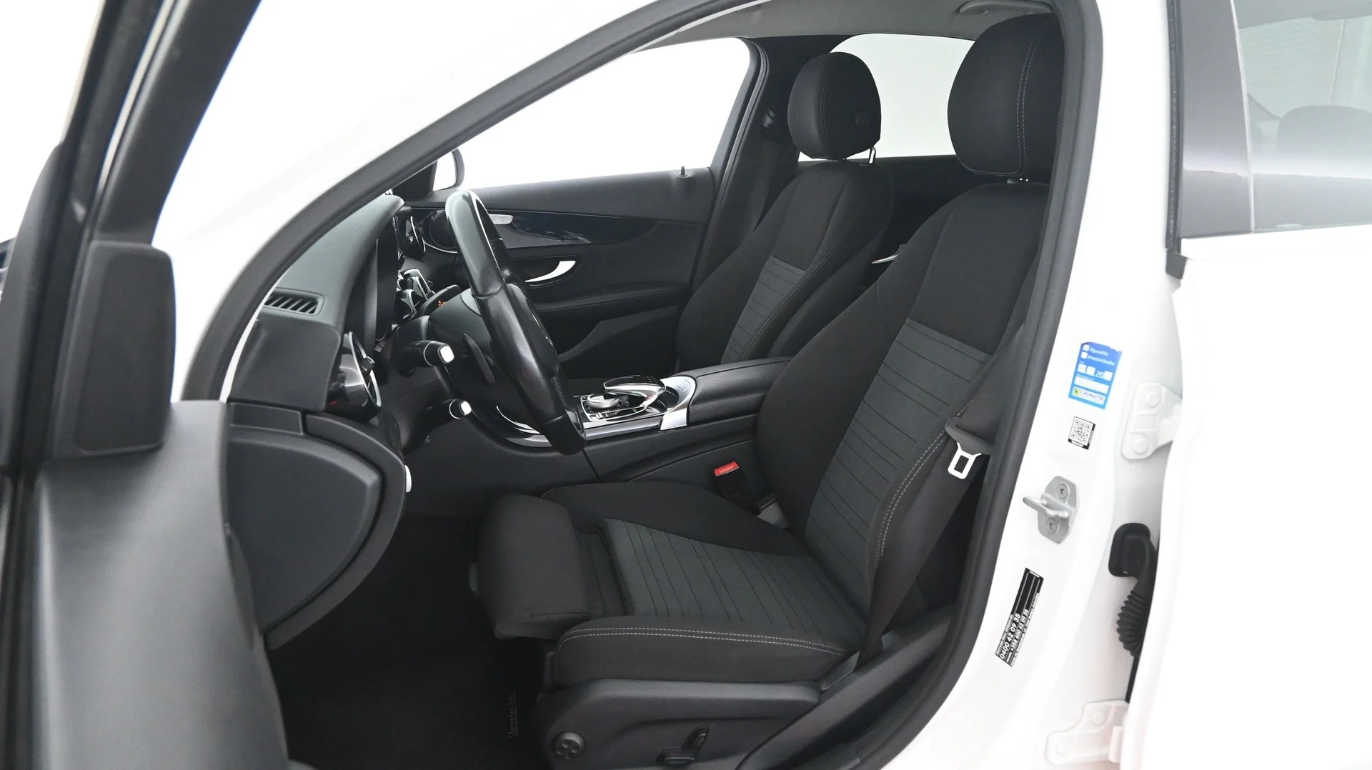 Car Image - 29gxRPuUmjo5uTQ8AV6WNf