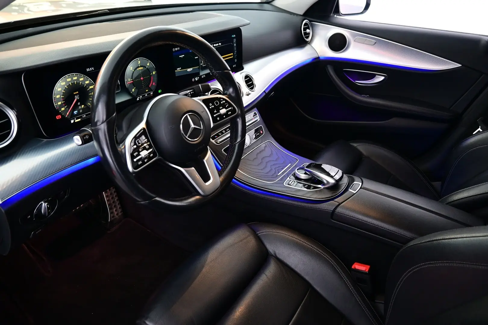 Car Image - 3sJ3HoJmNrWxnpv4xY9UxN