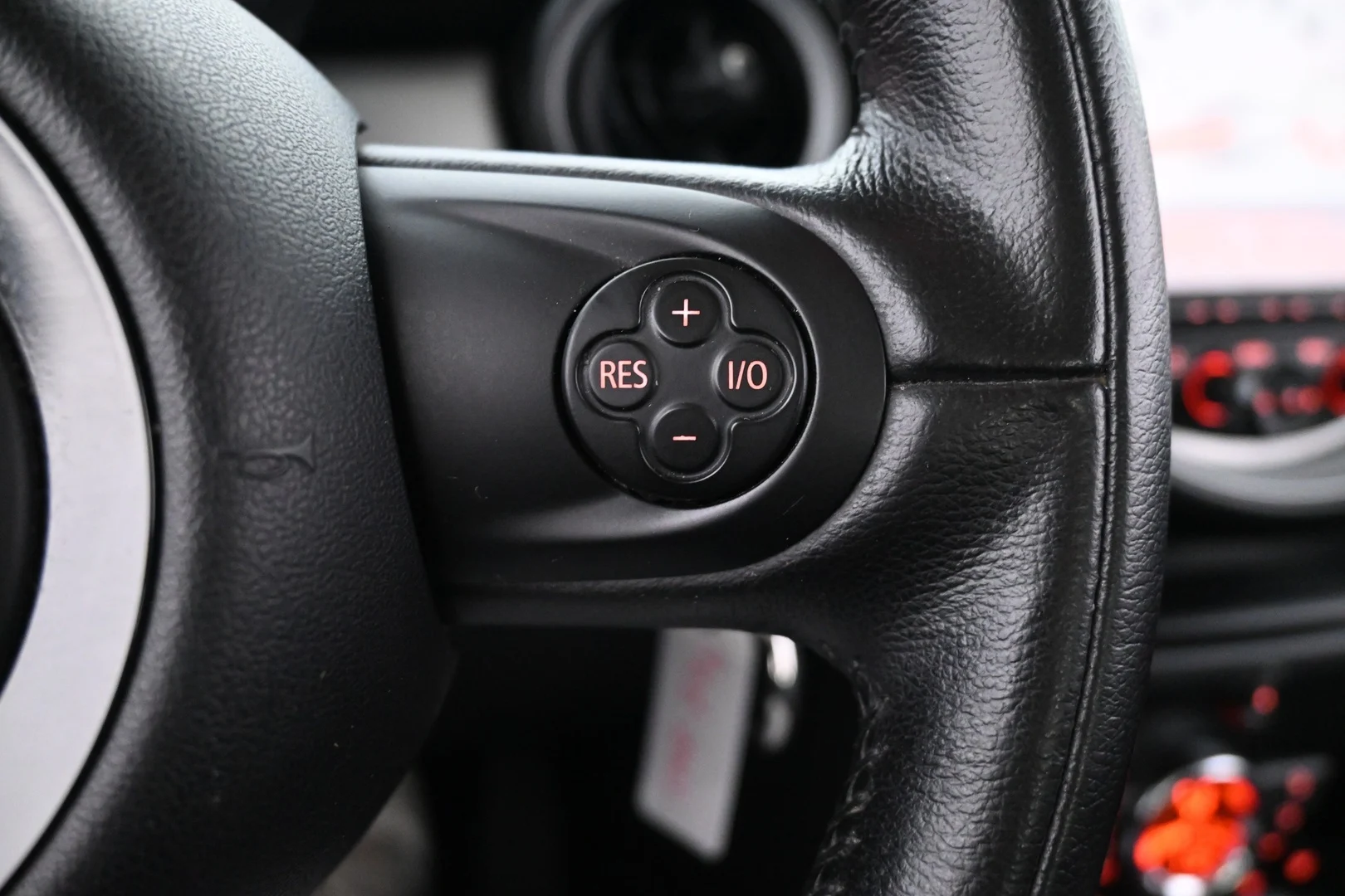 Car Image - 2vF1fJibgEPfMivkHAndoK