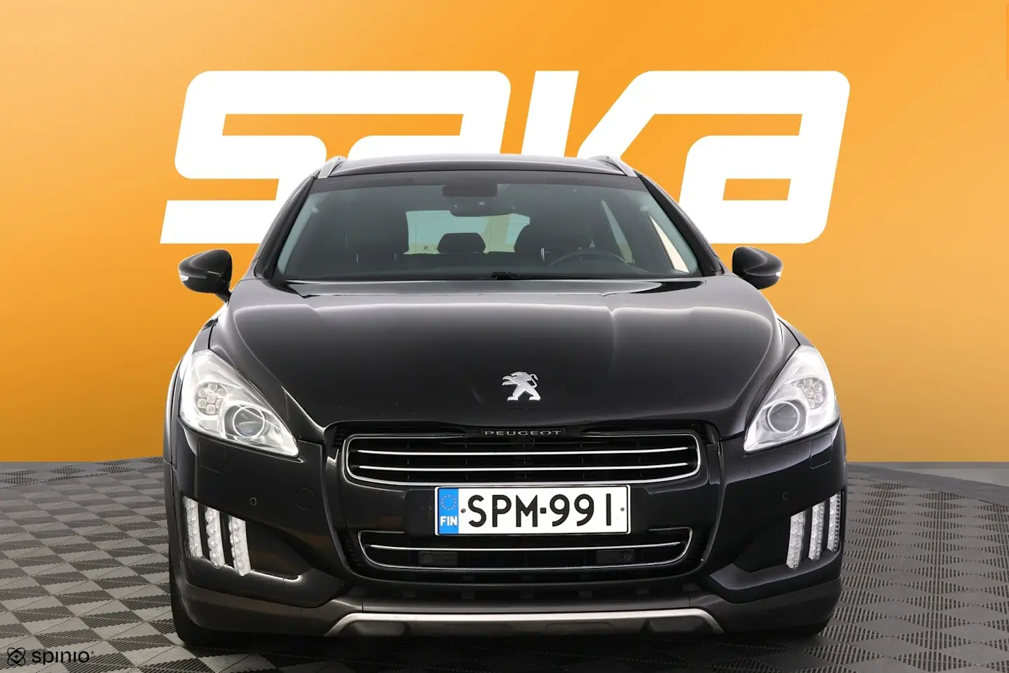 Car Image - 4Rxw3eQ6XqWsuXHgGU3myk