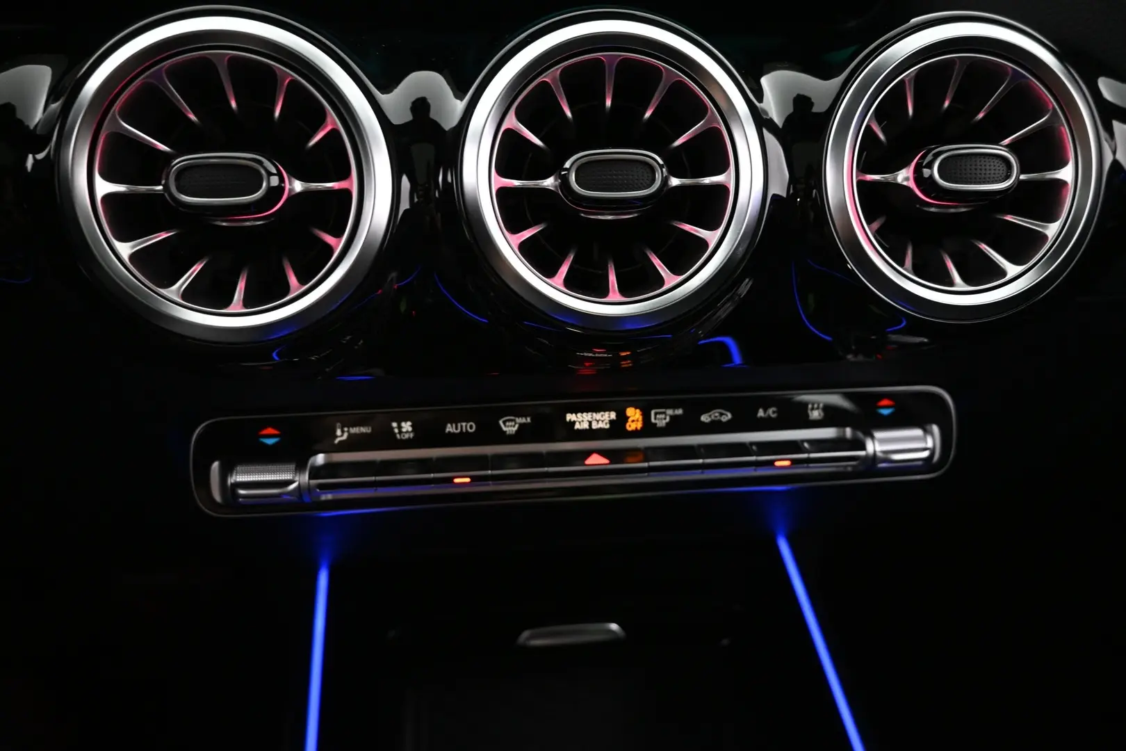 Car Image - 2wOCOKCtmlYPjlRgjD7TvL