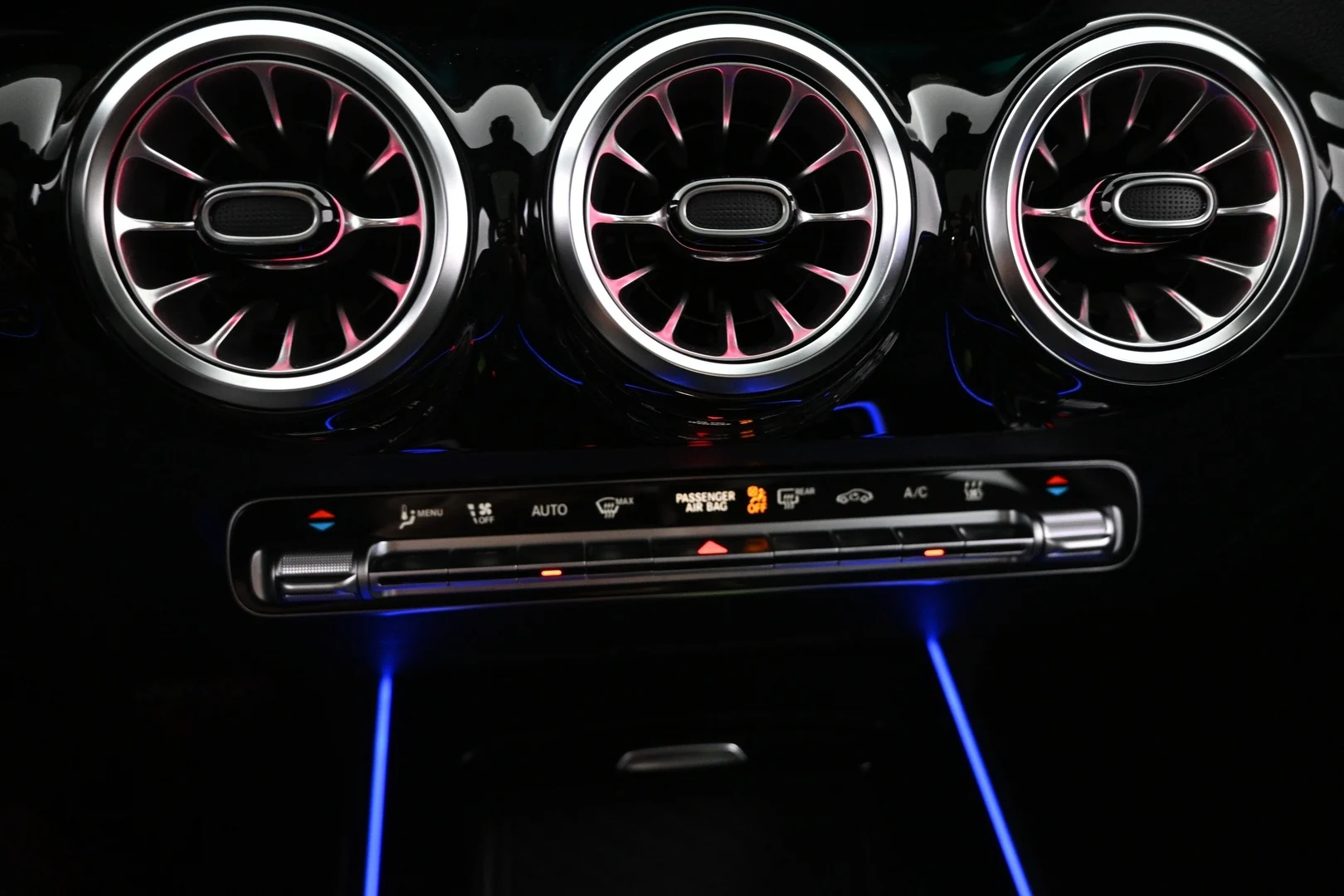 Car Image - 2wOCOKCtmlYPjlRgjD7TvL