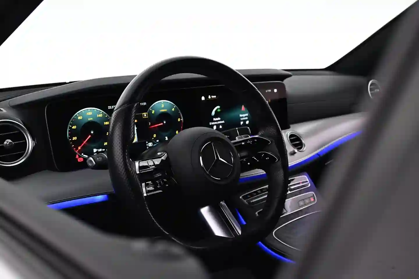 Car Image - 7AAo84ibJQnA8A8sZbmxmK