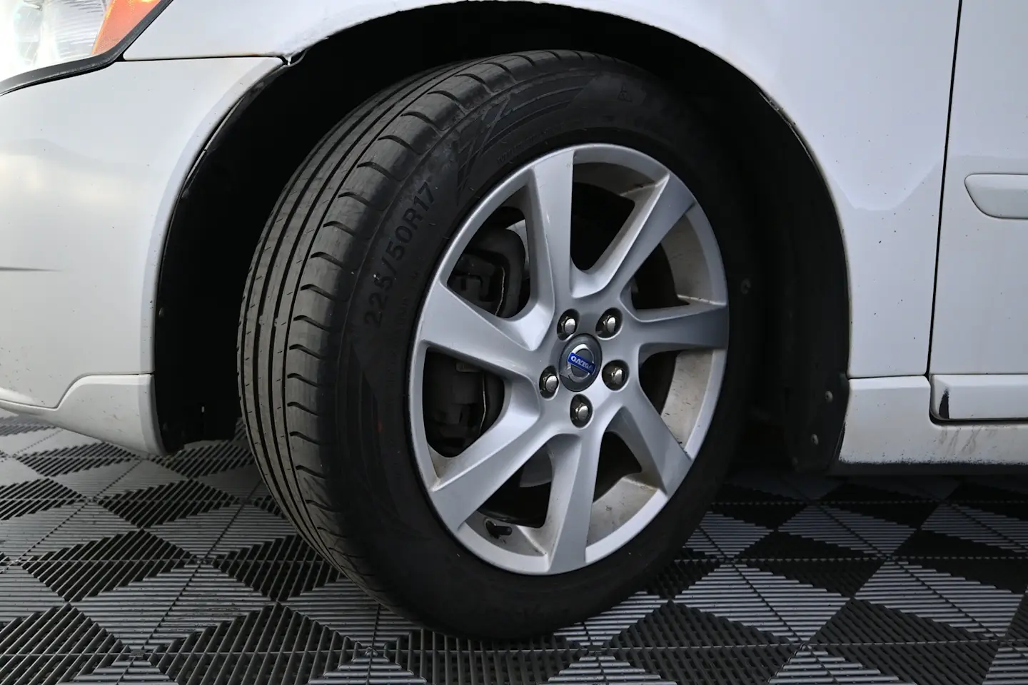 Car Image - 26B2MIjldHAyTR1ODWup8e
