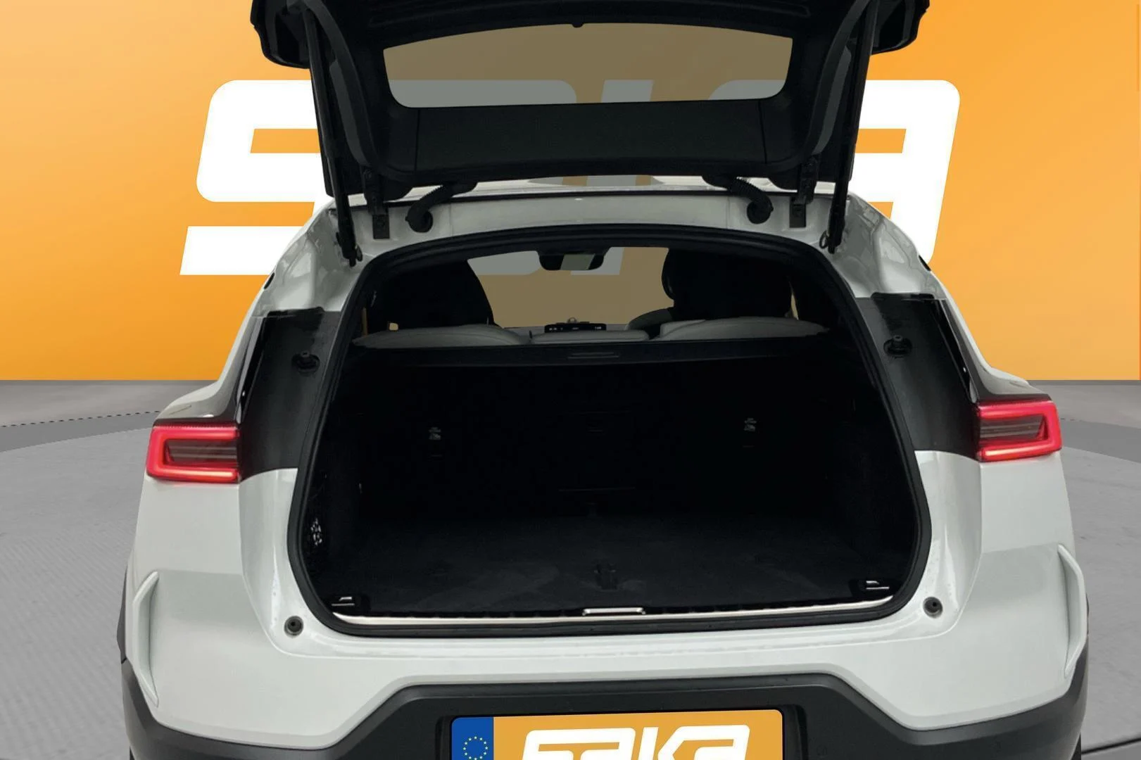 Car Image - 6YcR6smLrQlYn73C7eQbFz