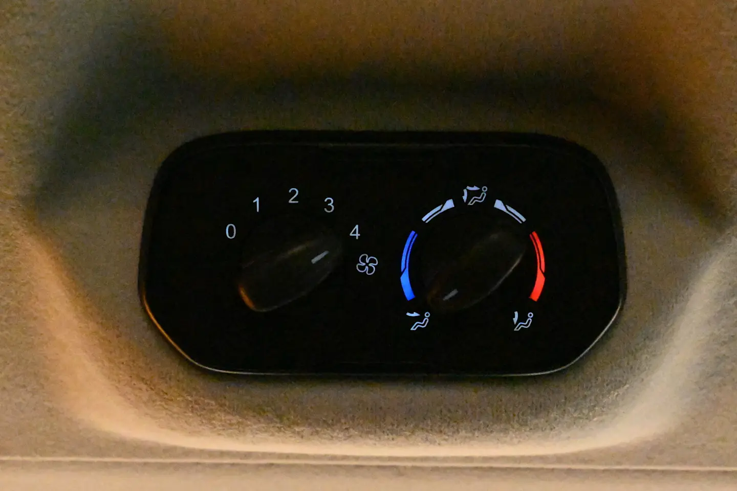 Car Image - 4Eex9INXQYbOcS3fukF7sl