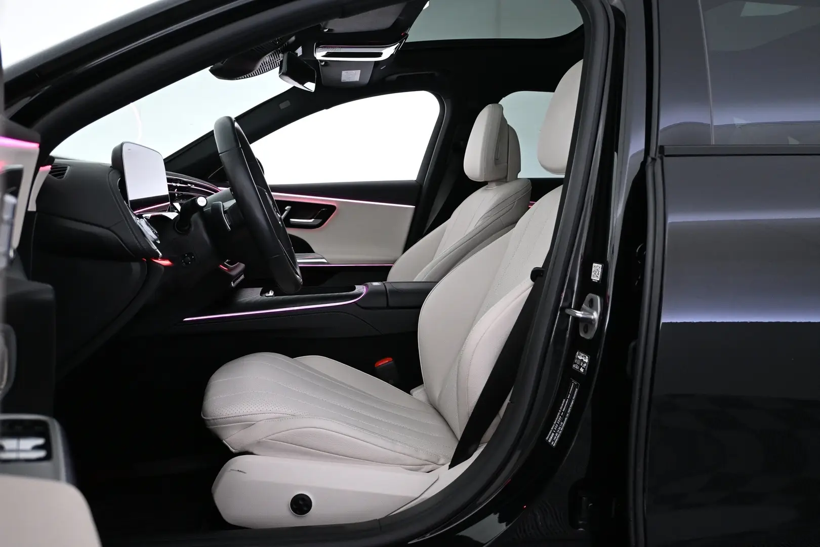 Car Image - 2ImFPf8tgl2CANfiQ9mrq3
