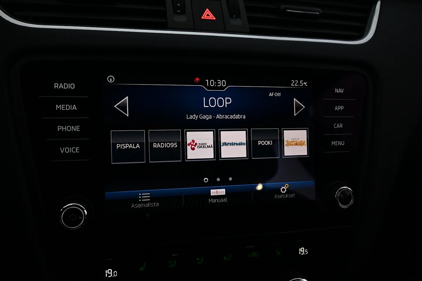 Car Image - Iy3yJM8V4h9xhr17REdd4