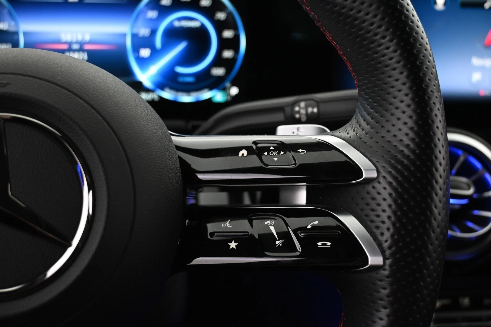 Car Image - 3qgCmZo6iepBG5DakSccMF