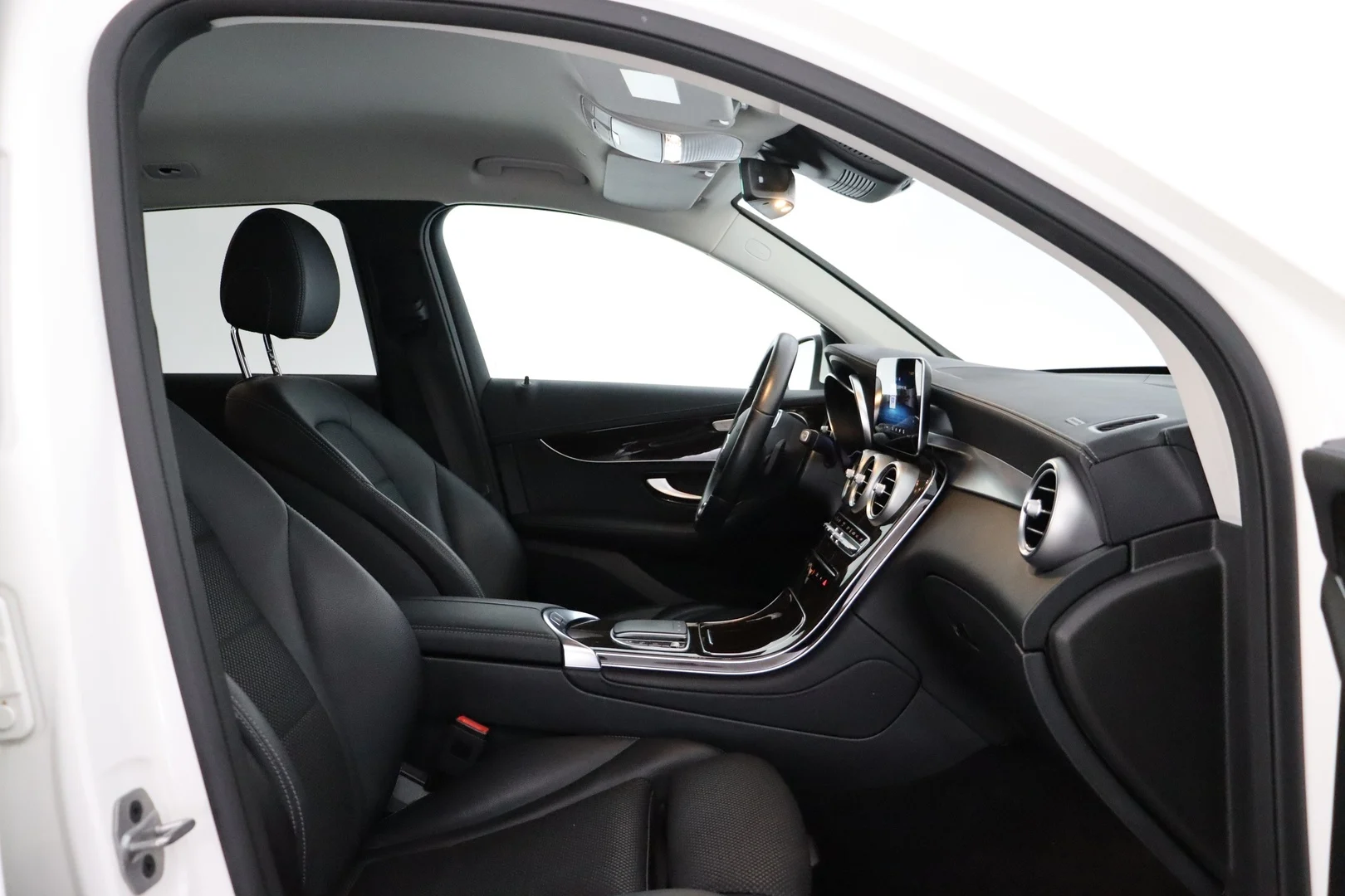Car Image - 6mFgtiLcjWOOgvSN6PAs2D