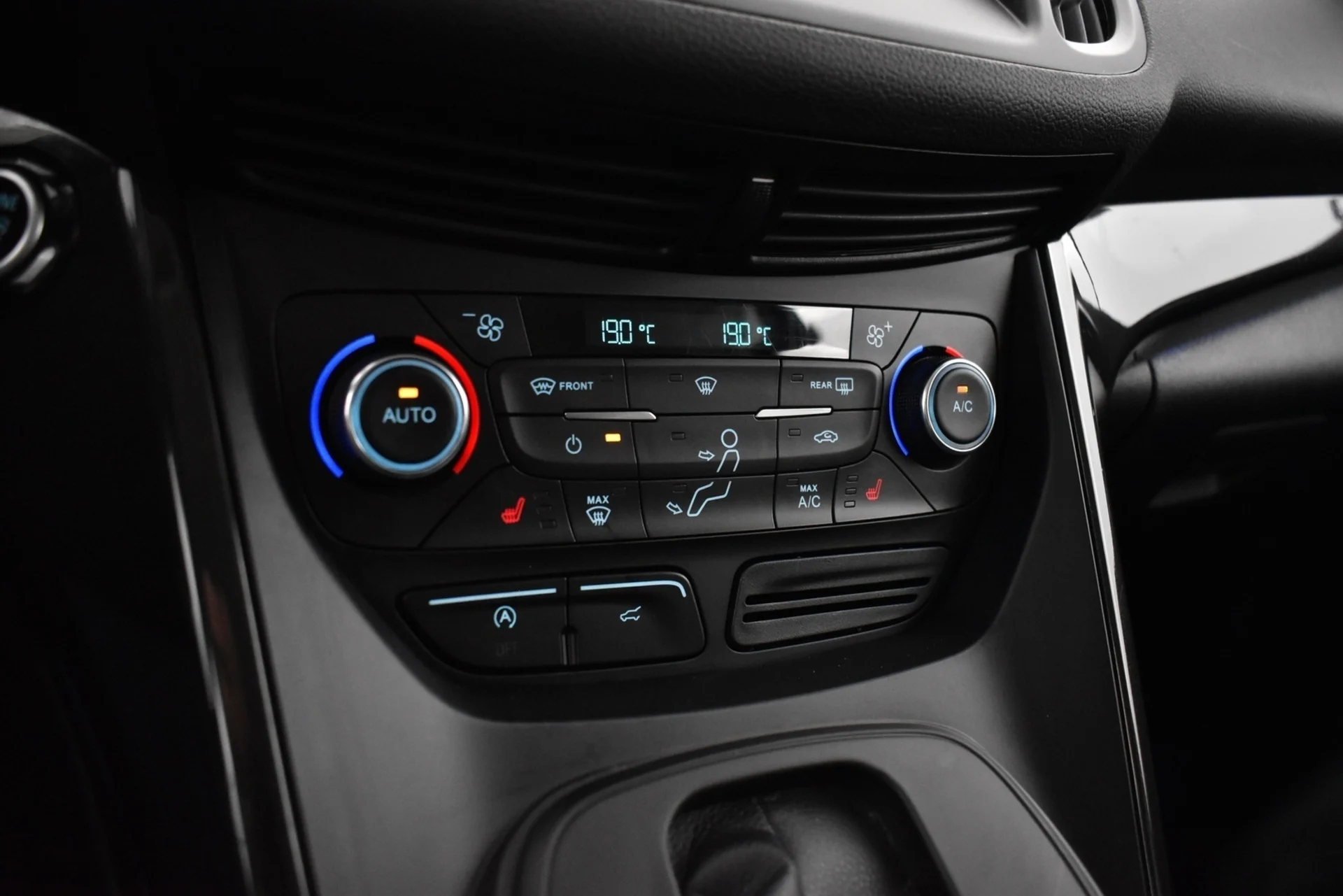 Car Image - 5Ieg6xDJsmDG4GdU3vpEKN