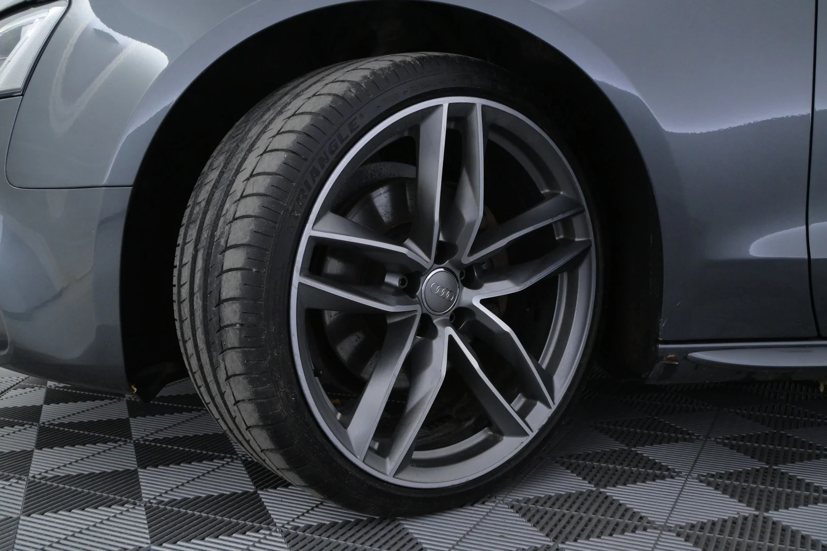 Car Image - 43E8m6HfN8EUH9KFCEGpkV