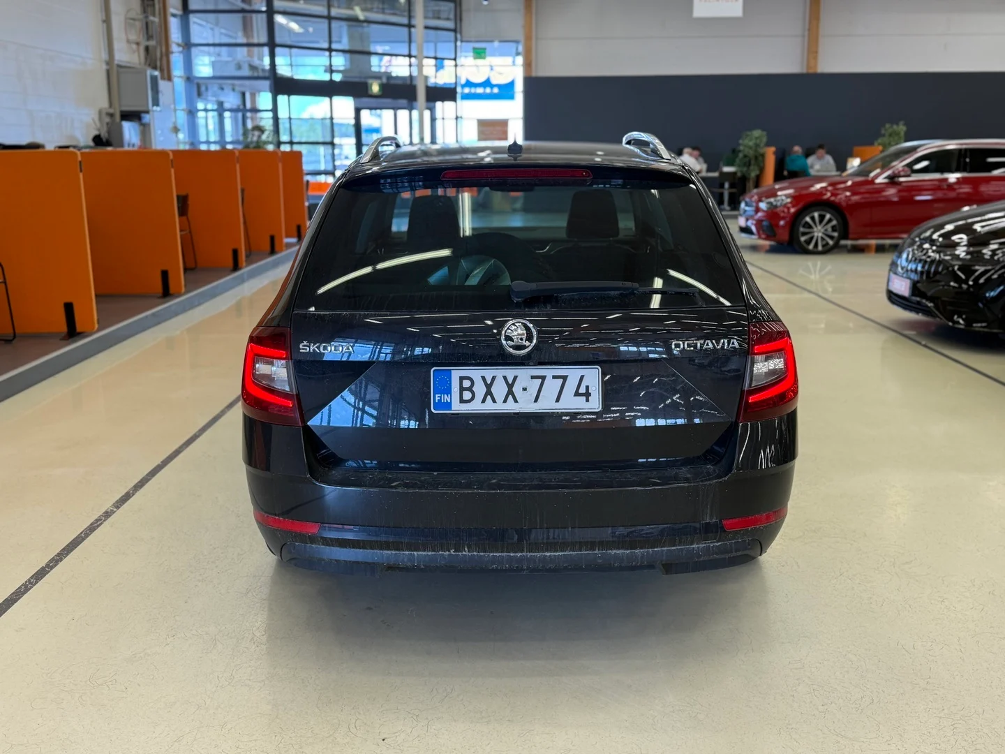 Car Image - 5b62JuKMfRYcHcDSHdvT7n