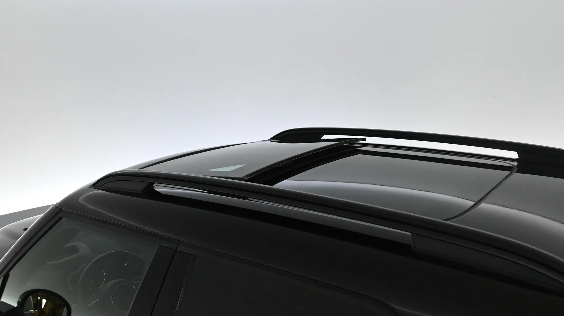 Car Image - 4KFSZ8nj8iIPlmlJsy7m5D