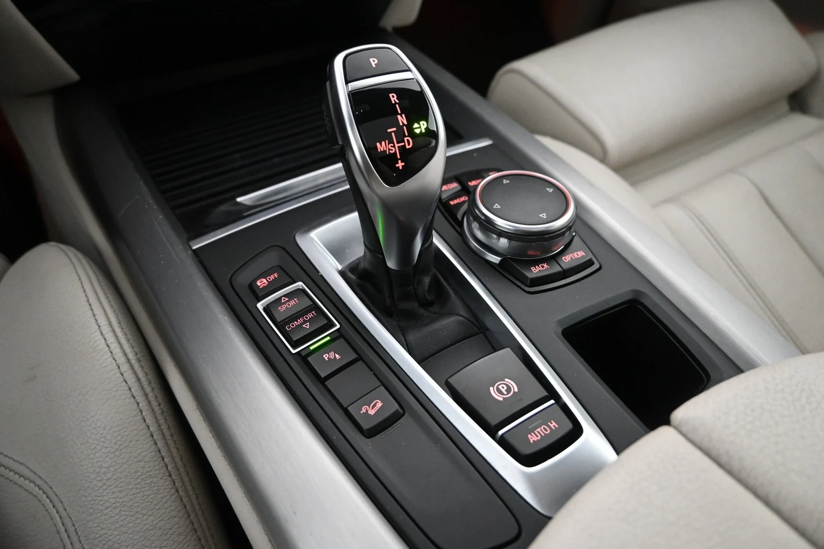 Car Image - 4cuB1QG3fuAqQtSdodooB0
