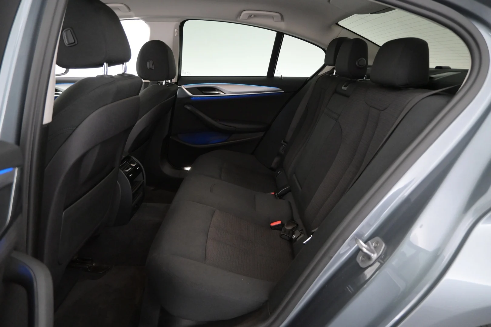 Car Image - 2aXhZLT1n7gVr9fZ1hINf7