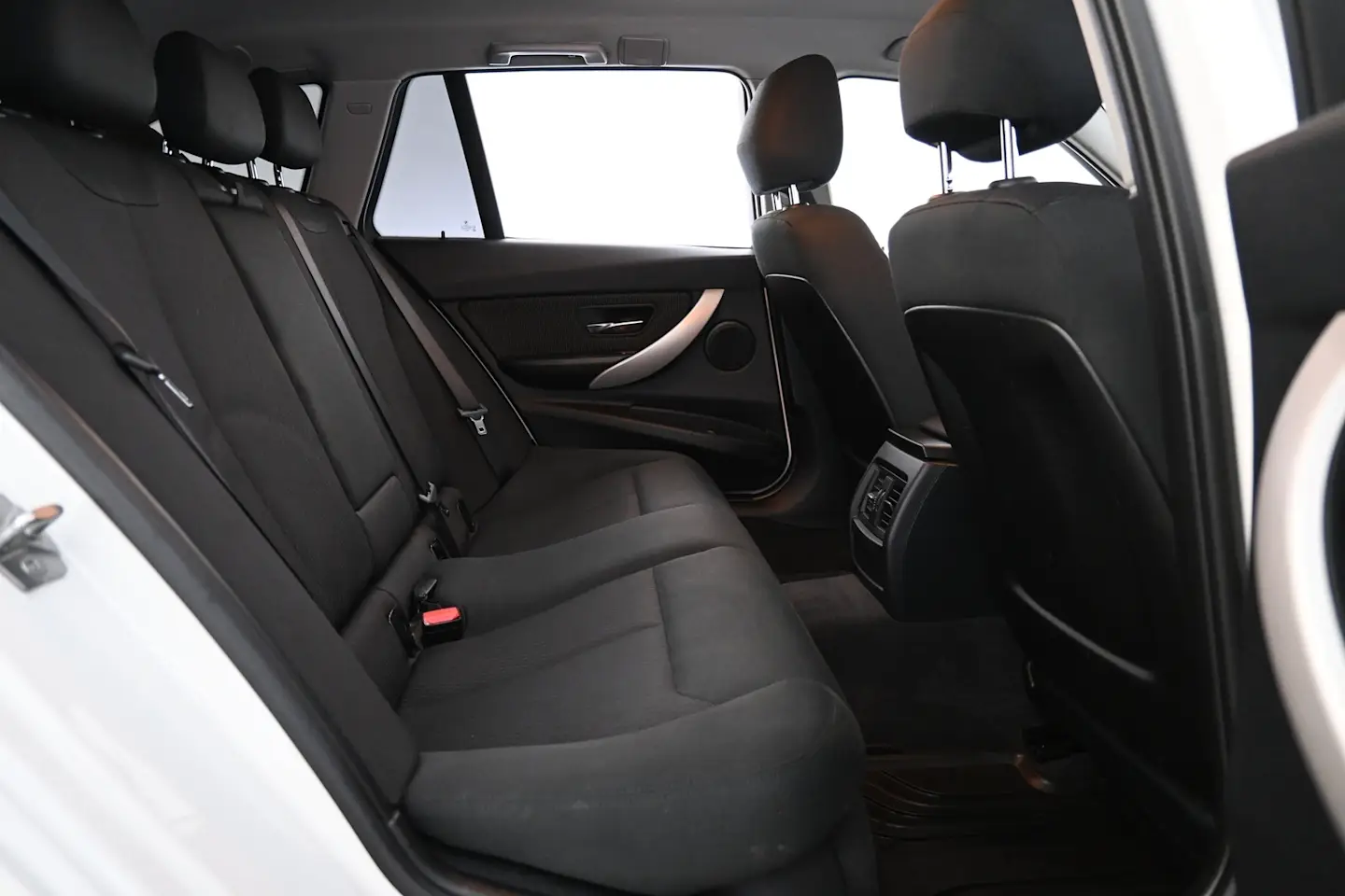 Car Image - 3YJ4VKa1JupOjqZGcy30X3