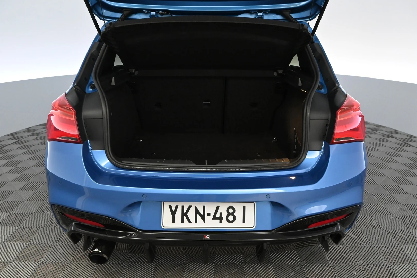Car Image - 347nkZiS0XDBbC9dEZnVOP
