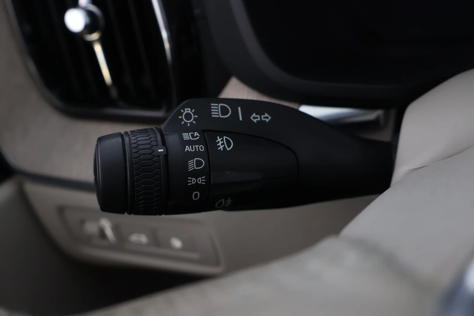 Car Image - 2gh5m7Zke3GVRXXq6XakXQ