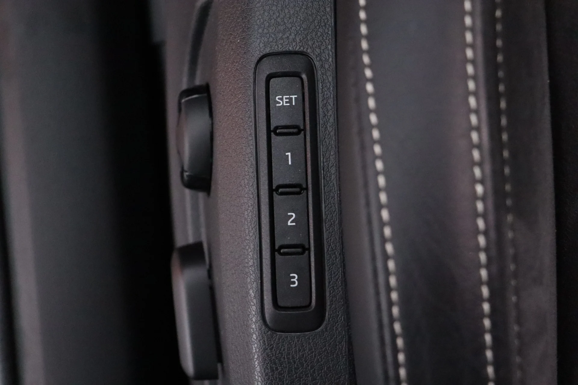 Car Image - 5doZKeuP5M3YKRhXH1TymY