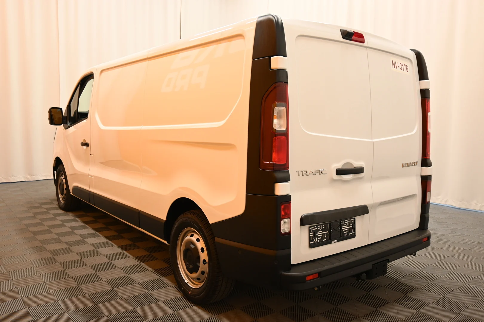 Car Image - l5oU9RhnTTcONWebnu87U